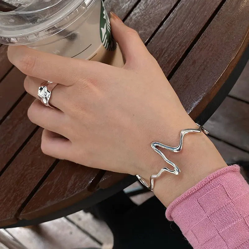 Driftline Cuff